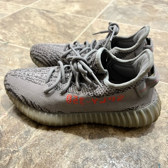 Yeezy Beluga Mens Size 7. Worn in Good Condition. - Picture 2 of 5